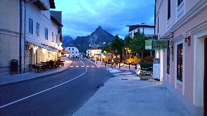 ������Bovec�̊X