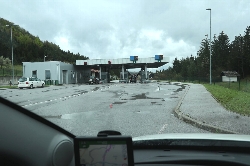 �X���x�j�A����N���A�`�A�̍���