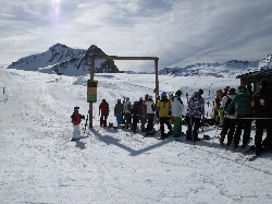 �L���b�g��҂s��